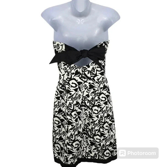 Betsey Johnson Black and White Strapless Dress With Tied Bow Back Size 4. - Picture 2 of 8